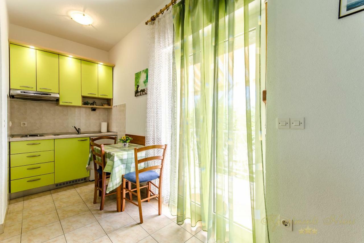 Apartments Nives Suhi Potok Есенице Экстерьер фото